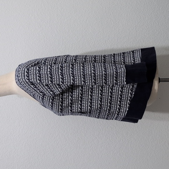Roxy Open Back Sweater Top Kangaroo Pocket Size Med Navy Blue White Wave Print - Picture 6 of 14